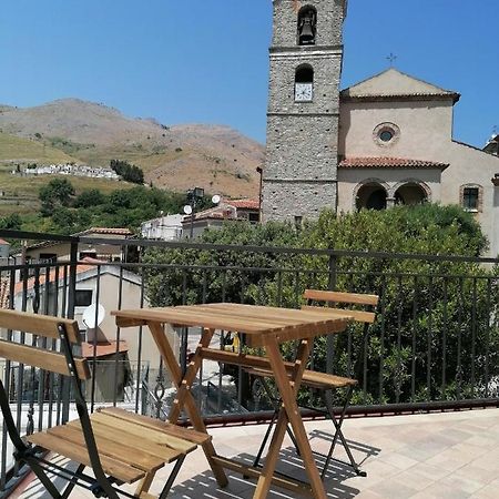 Bed and Breakfast La Rocca Dei Borboni Santa Domenica Talao Exterior foto