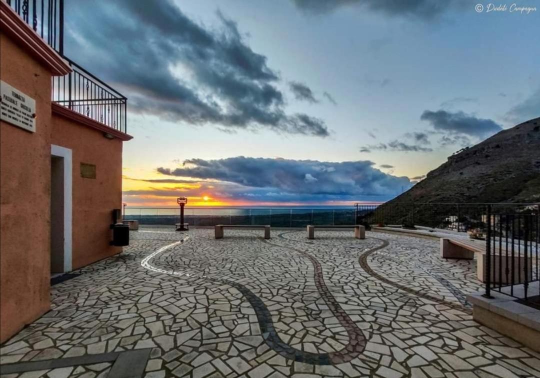 Bed and Breakfast La Rocca Dei Borboni Santa Domenica Talao Exterior foto